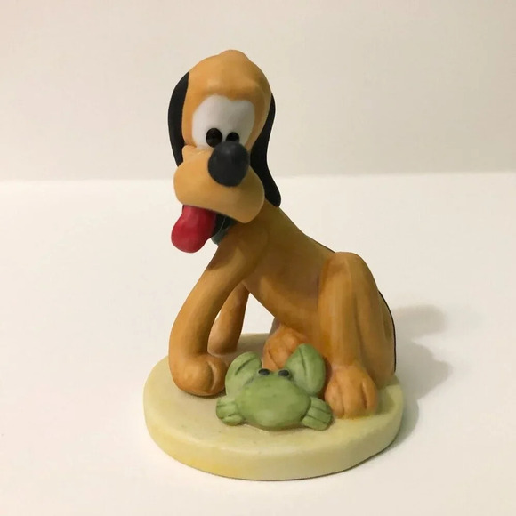 Vintage Walt  Disney Gift Ware Pluto with Crab Figurine Taiwan - Picture 10 of 14